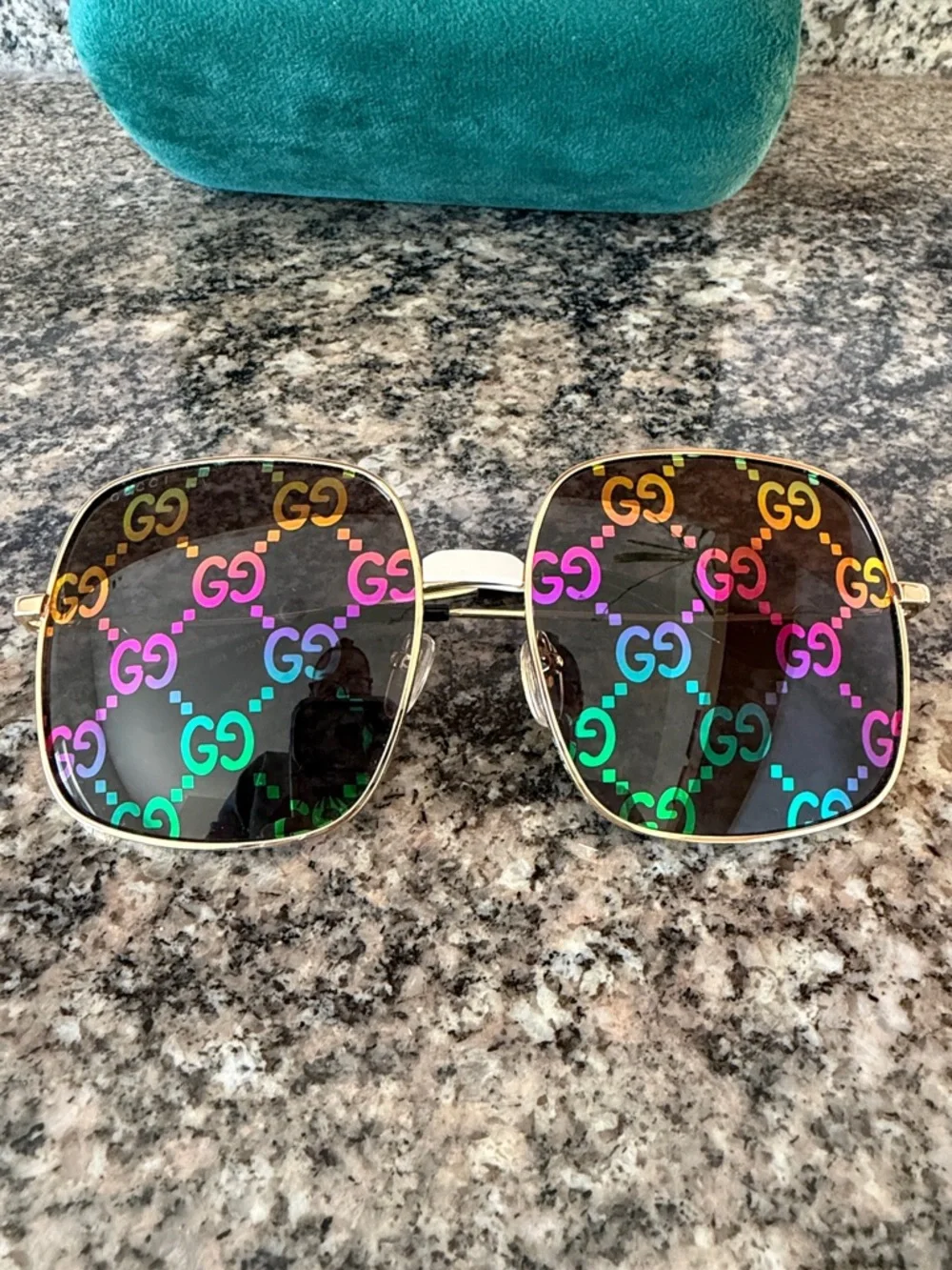 Gucci Multicolor GG Logo Square Sunglasses - Picture 3 of 14